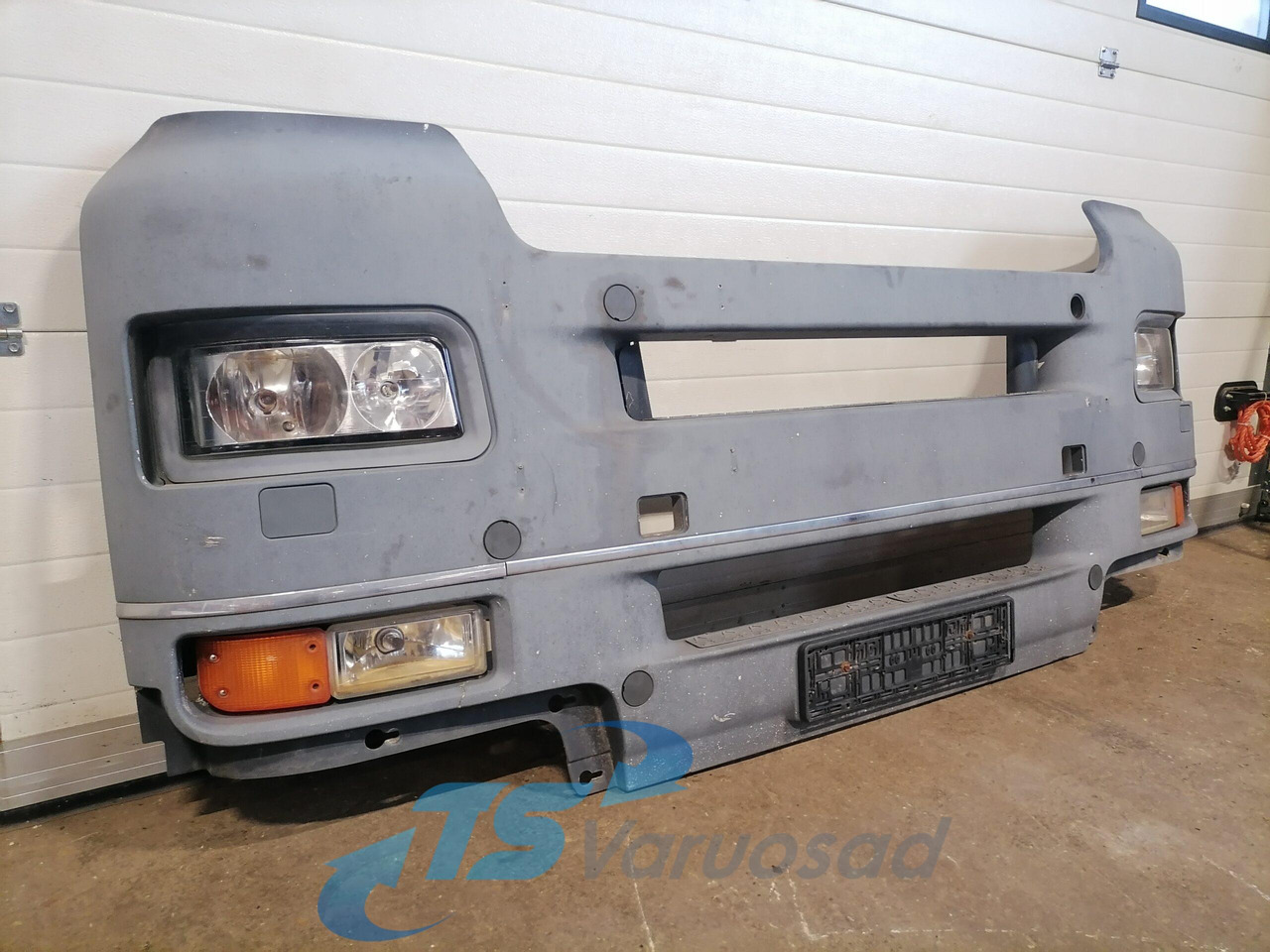 MAN Grille panel 81416100306 - Решётка радиатора для Грузовиков: фото 2 MAN Grille panel 81416100306 - Решётка радиатора для Грузовиков: фото 2