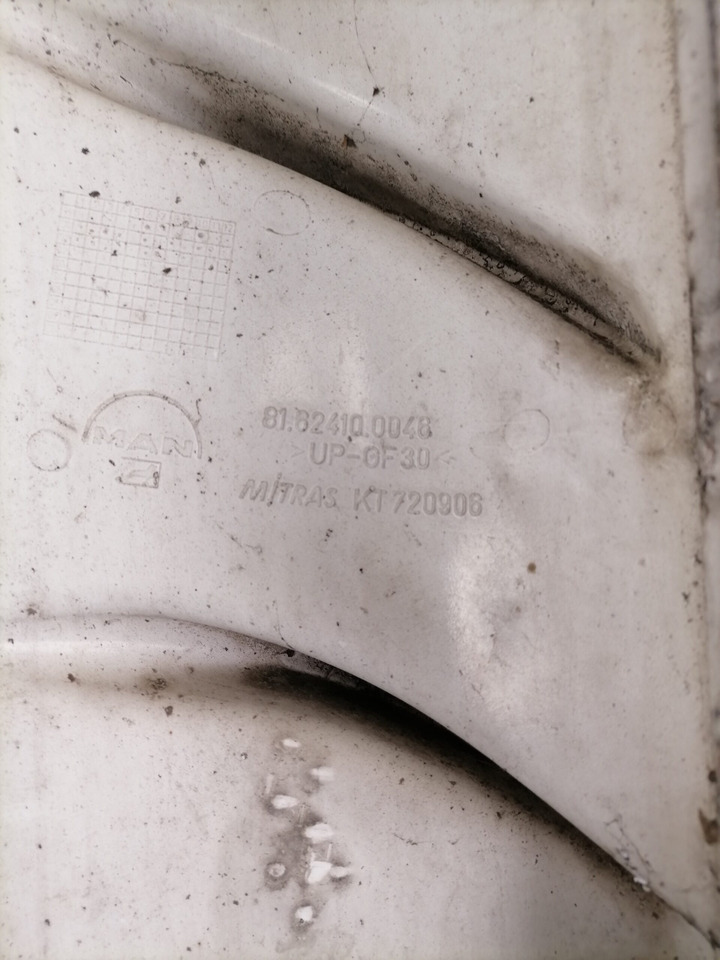 MAN MAN kabiini nurgapõsk, parem 81624100046 - Решётка радиатора для Грузовиков: фото 4 MAN MAN kabiini nurgapõsk, parem 81624100046 - Решётка радиатора для Грузовиков: фото 4