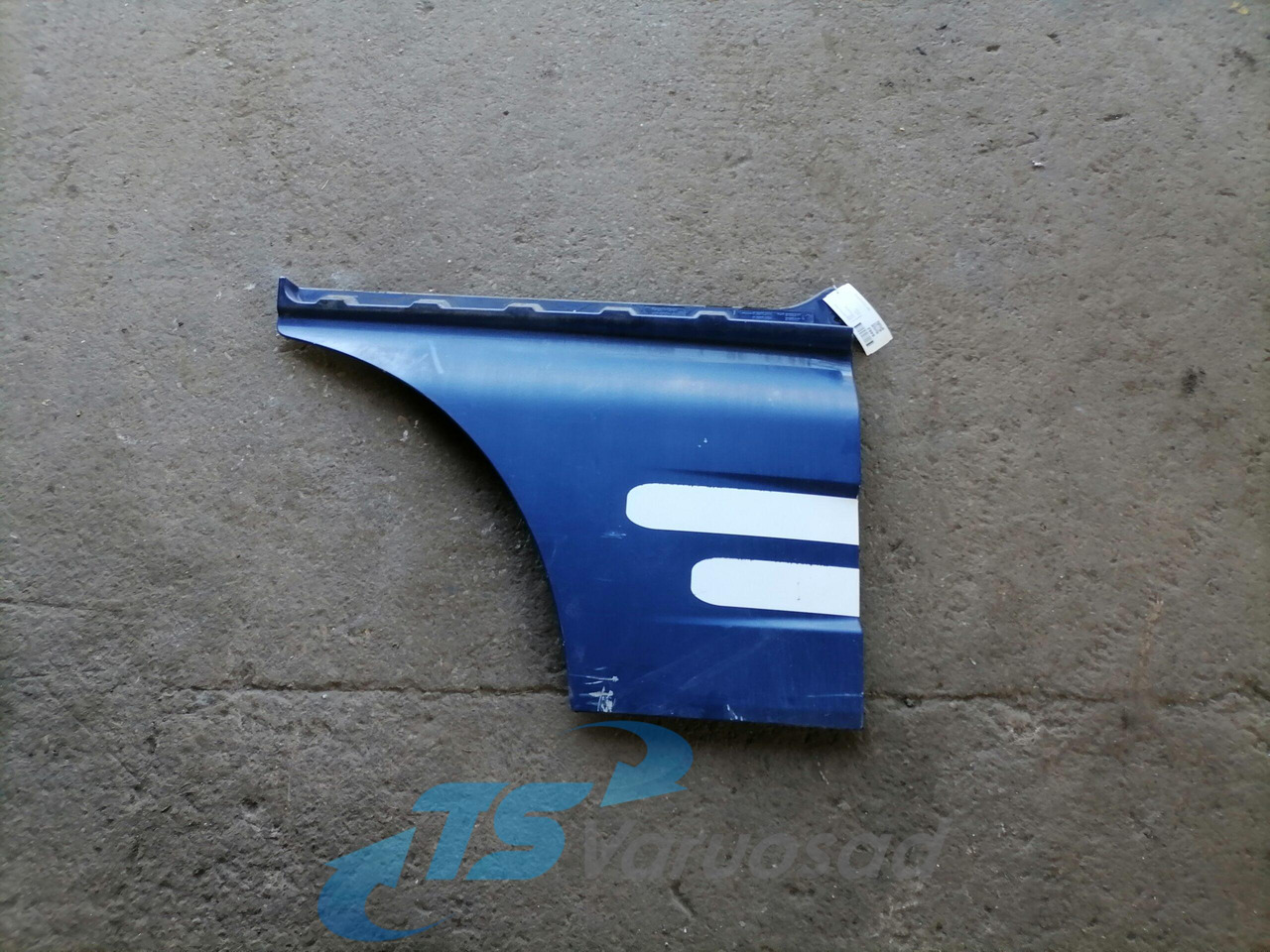 MAN Ukse pikendus, parem 81626100018 - Дверь и запчасти для Грузовиков: фото 1 MAN Ukse pikendus, parem 81626100018 - Дверь и запчасти для Грузовиков: фото 1