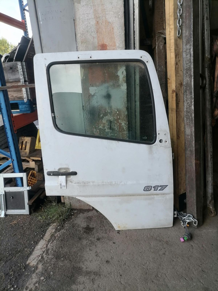 MB MB uks, parem A9737201805 - Дверь и запчасти для Грузовиков: фото 1 MB MB uks, parem A9737201805 - Дверь и запчасти для Грузовиков: фото 1