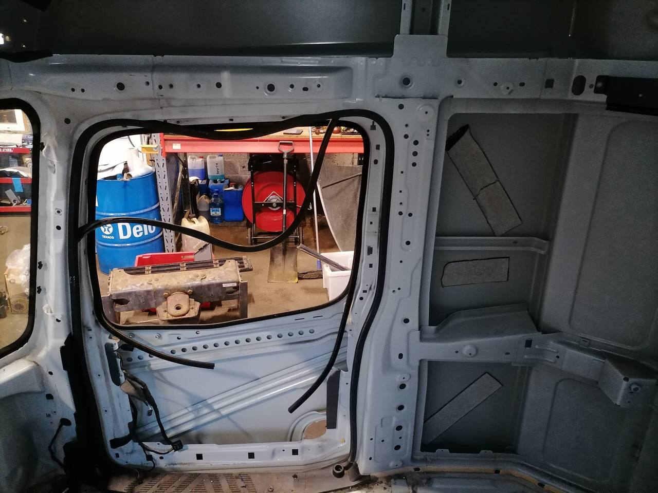 Mercedes-Benz Cab ACTROS cab - Кабина и интерьер для Грузовиков: фото 3 Mercedes-Benz Cab ACTROS cab - Кабина и интерьер для Грузовиков: фото 3