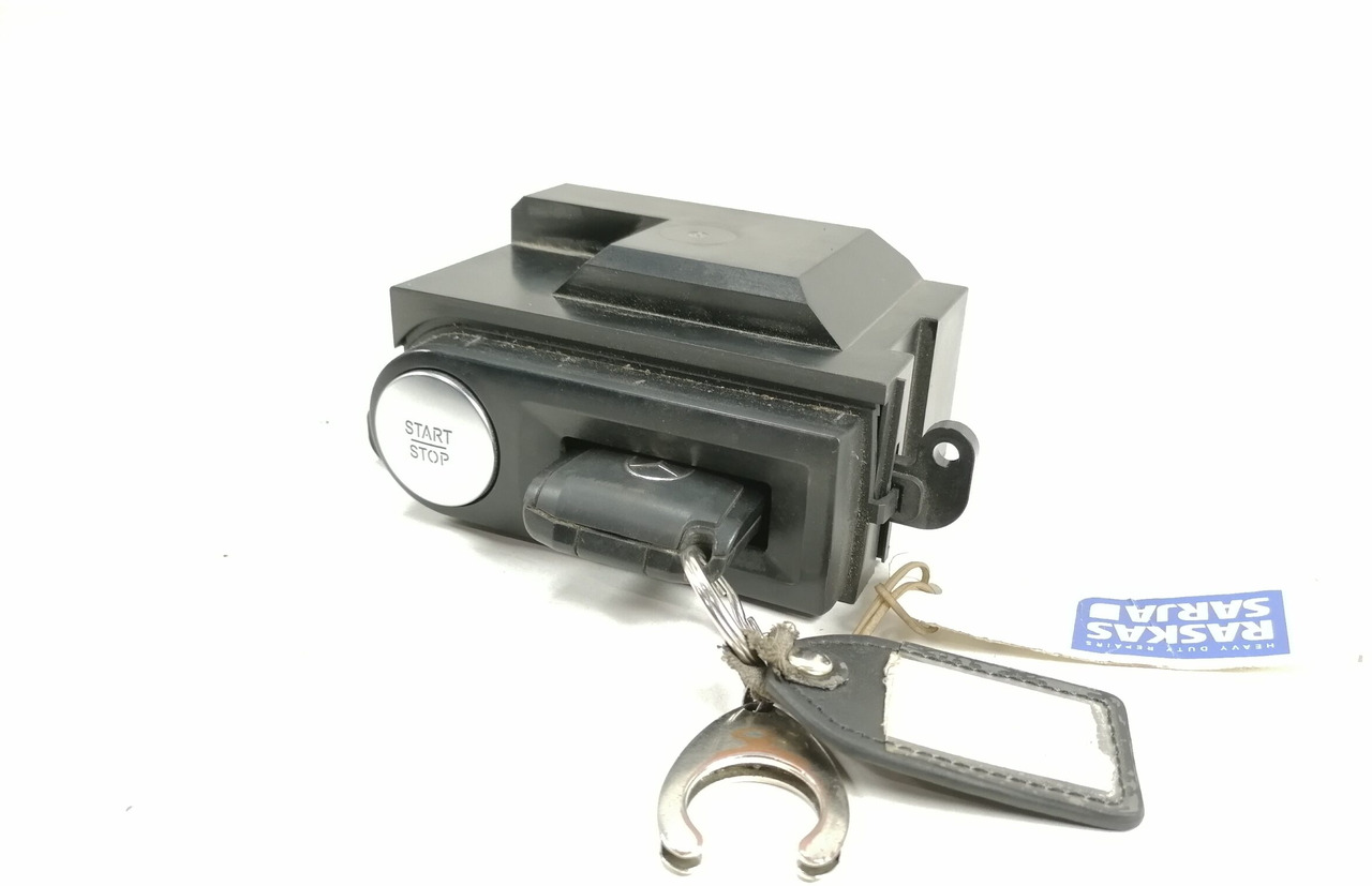 Mercedes-Benz Ignition lock A0004464908 - Дверь и запчасти для Грузовиков: фото 1 Mercedes-Benz Ignition lock A0004464908 - Дверь и запчасти для Грузовиков: фото 1