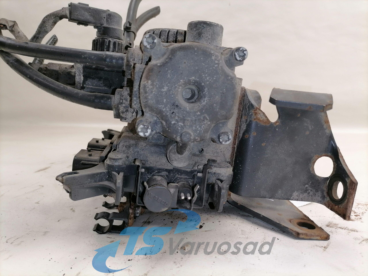 Mercedes-Benz Rear axel brake pressure control valve 4801050060 - Тормозной клапан для Грузовиков: фото 4 Mercedes-Benz Rear axel brake pressure control valve 4801050060 - Тормозной клапан для Грузовиков: фото 4