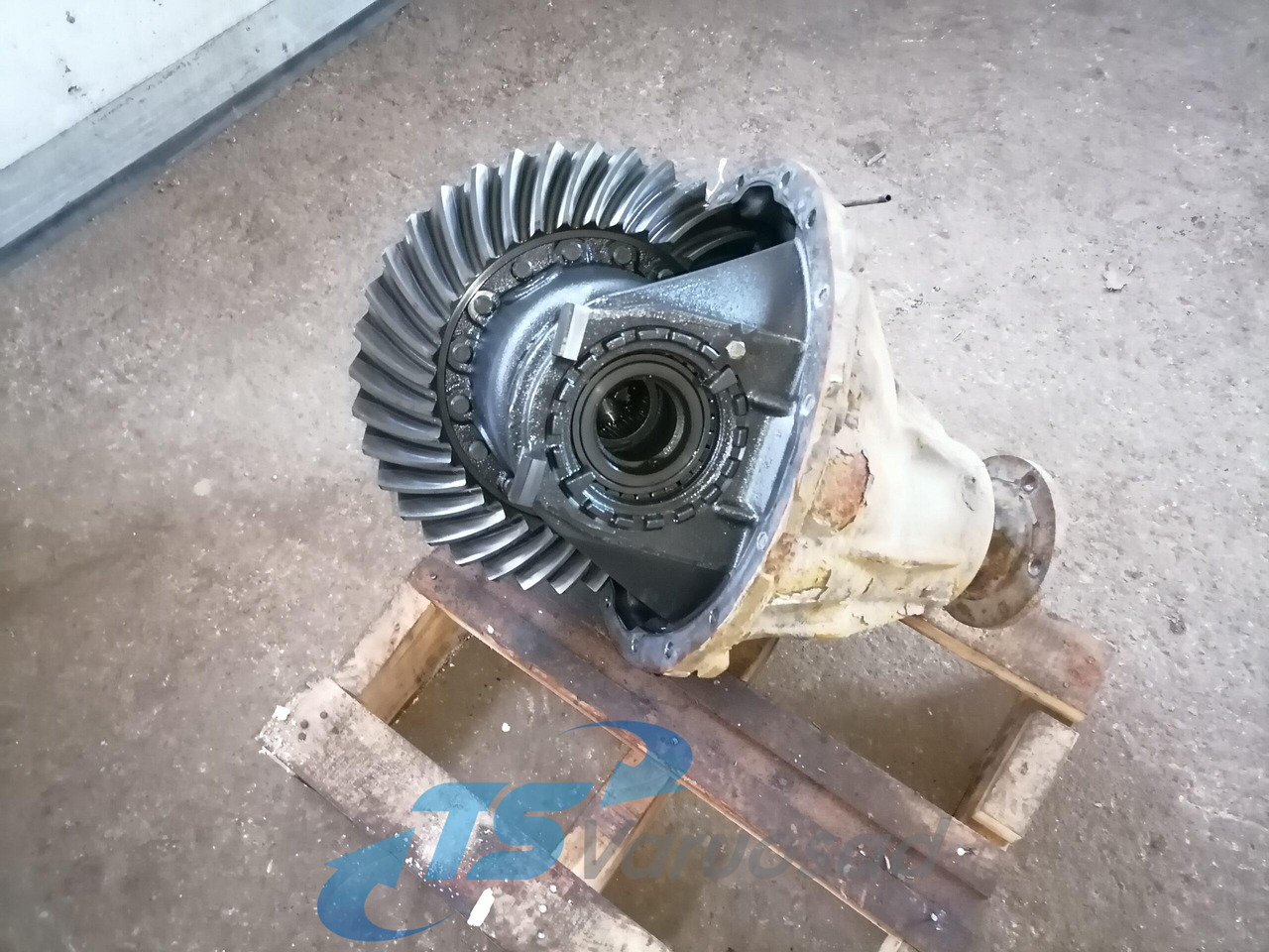 Mercedes-Benz Reduktor HL 6/3 DCLS - 13 / 2,846 A0003504303 - Бортовой редуктор для Грузовиков: фото 1 Mercedes-Benz Reduktor HL 6/3 DCLS - 13 / 2,846 A0003504303 - Бортовой редуктор для Грузовиков: фото 1