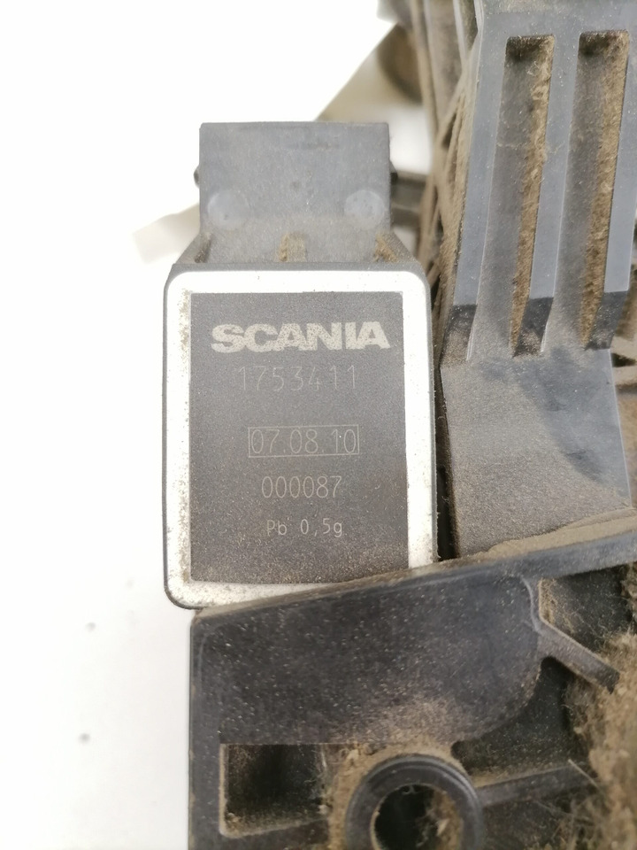 Scania Accelerator pedal 2395418 - Подготовка топлива для Грузовиков: фото 4 Scania Accelerator pedal 2395418 - Подготовка топлива для Грузовиков: фото 4