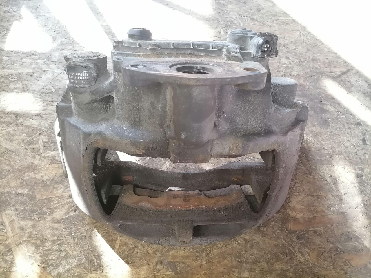 Scania Brake caliper 1946306 - Детали тормозной системы для Грузовиков: фото 2 Scania Brake caliper 1946306 - Детали тормозной системы для Грузовиков: фото 2
