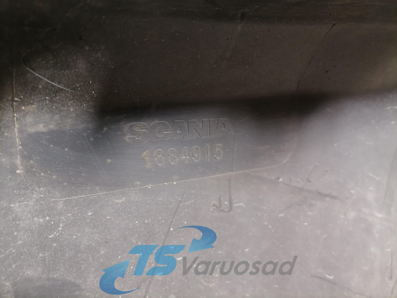 Scania Bumper cover 1884915 - Угол бампера для Грузовиков: фото 4 Scania Bumper cover 1884915 - Угол бампера для Грузовиков: фото 4