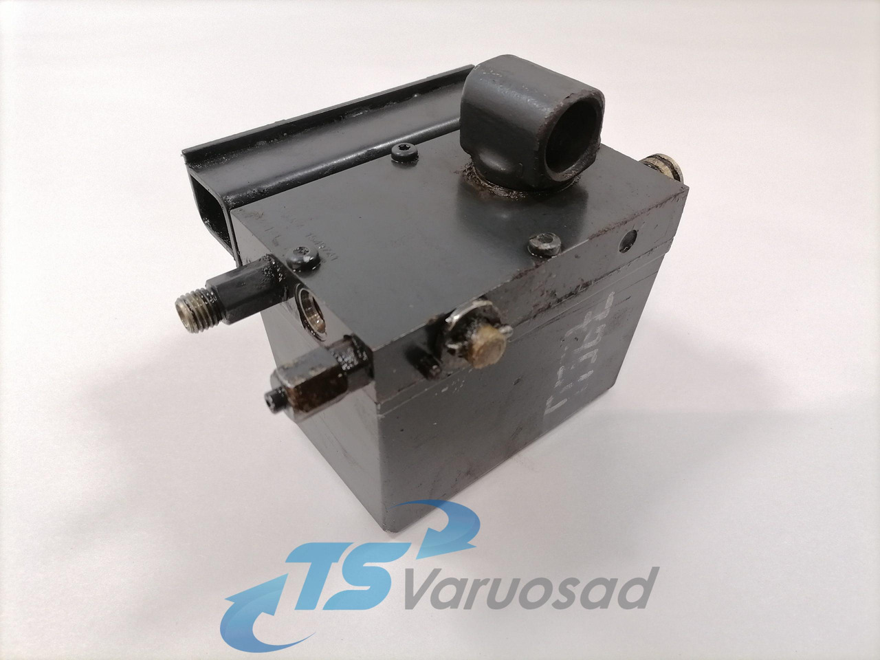 Scania Cab tilting pump 1549741 - Подвеска кабины для Грузовиков: фото 4 Scania Cab tilting pump 1549741 - Подвеска кабины для Грузовиков: фото 4