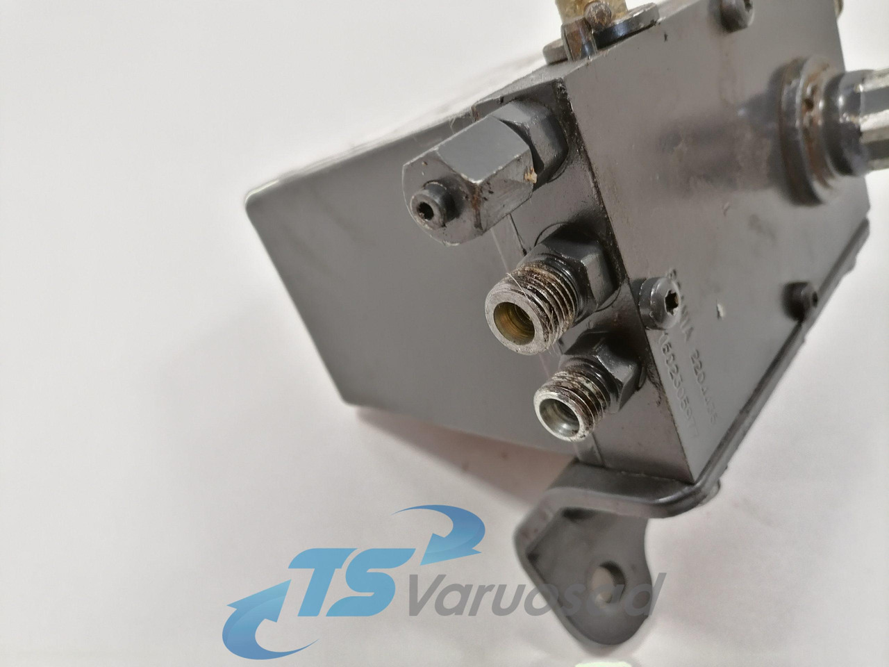 Scania Cab tilting pump 2204435 - Подвеска кабины для Грузовиков: фото 2 Scania Cab tilting pump 2204435 - Подвеска кабины для Грузовиков: фото 2