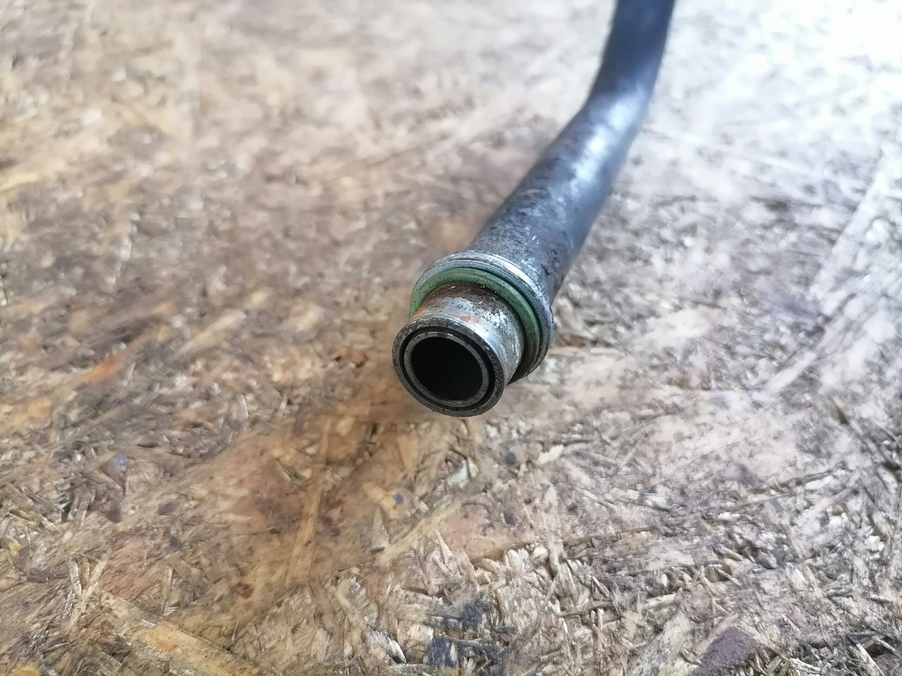 Scania Compressor air pipe 1863947 - Пневмокомпрессор для Грузовиков: фото 2 Scania Compressor air pipe 1863947 - Пневмокомпрессор для Грузовиков: фото 2