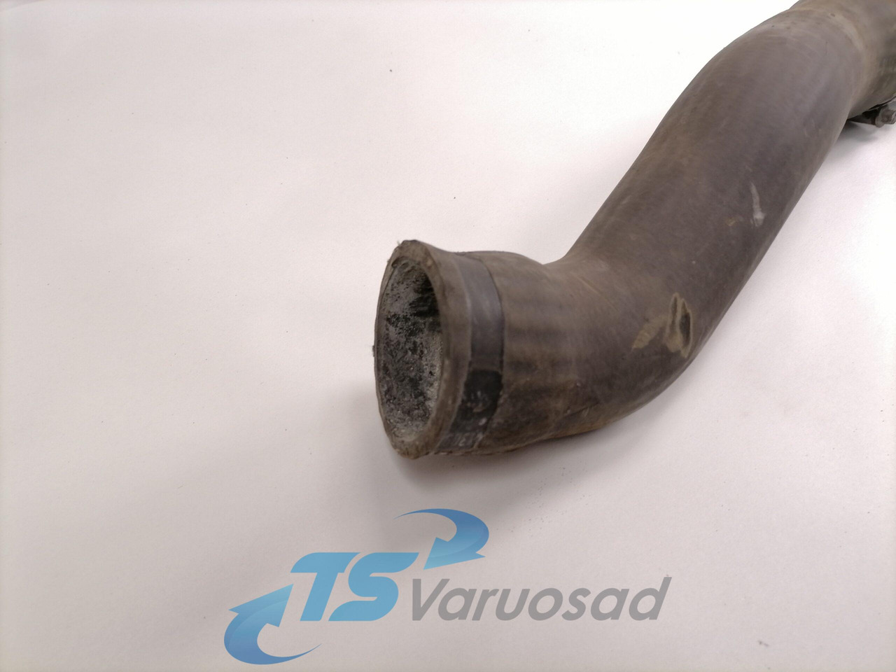 Scania Coolant pipe 1362974 - Система охлаждения для Грузовиков: фото 3 Scania Coolant pipe 1362974 - Система охлаждения для Грузовиков: фото 3