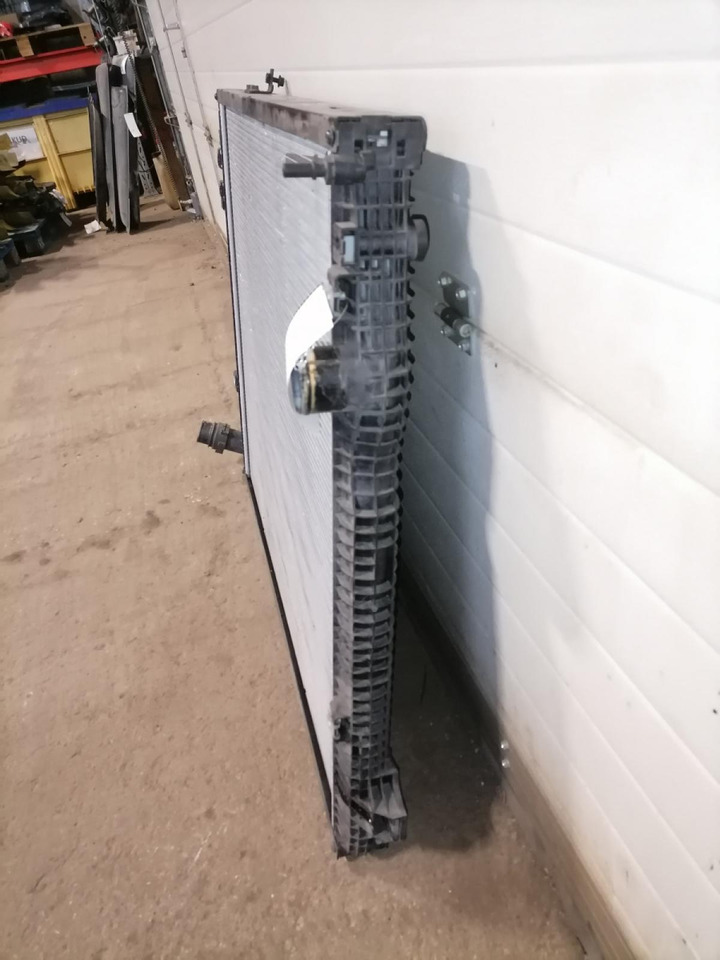 Scania Cooling radiator 3158317 - Радиатор для Грузовиков: фото 3 Scania Cooling radiator 3158317 - Радиатор для Грузовиков: фото 3