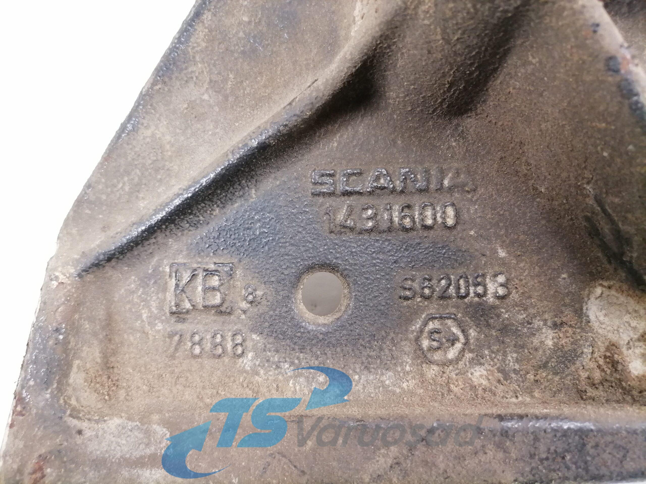 Scania Front bumper carrier 1431600 - Бампер для Грузовиков: фото 4 Scania Front bumper carrier 1431600 - Бампер для Грузовиков: фото 4