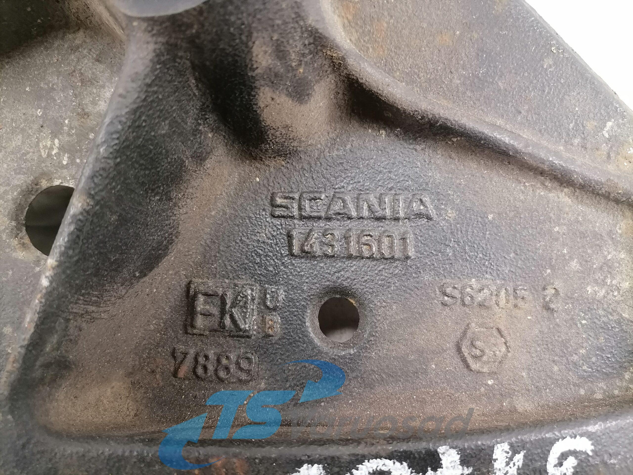 Scania Front bumper carrier 1431601 - Бампер для Грузовиков: фото 3 Scania Front bumper carrier 1431601 - Бампер для Грузовиков: фото 3