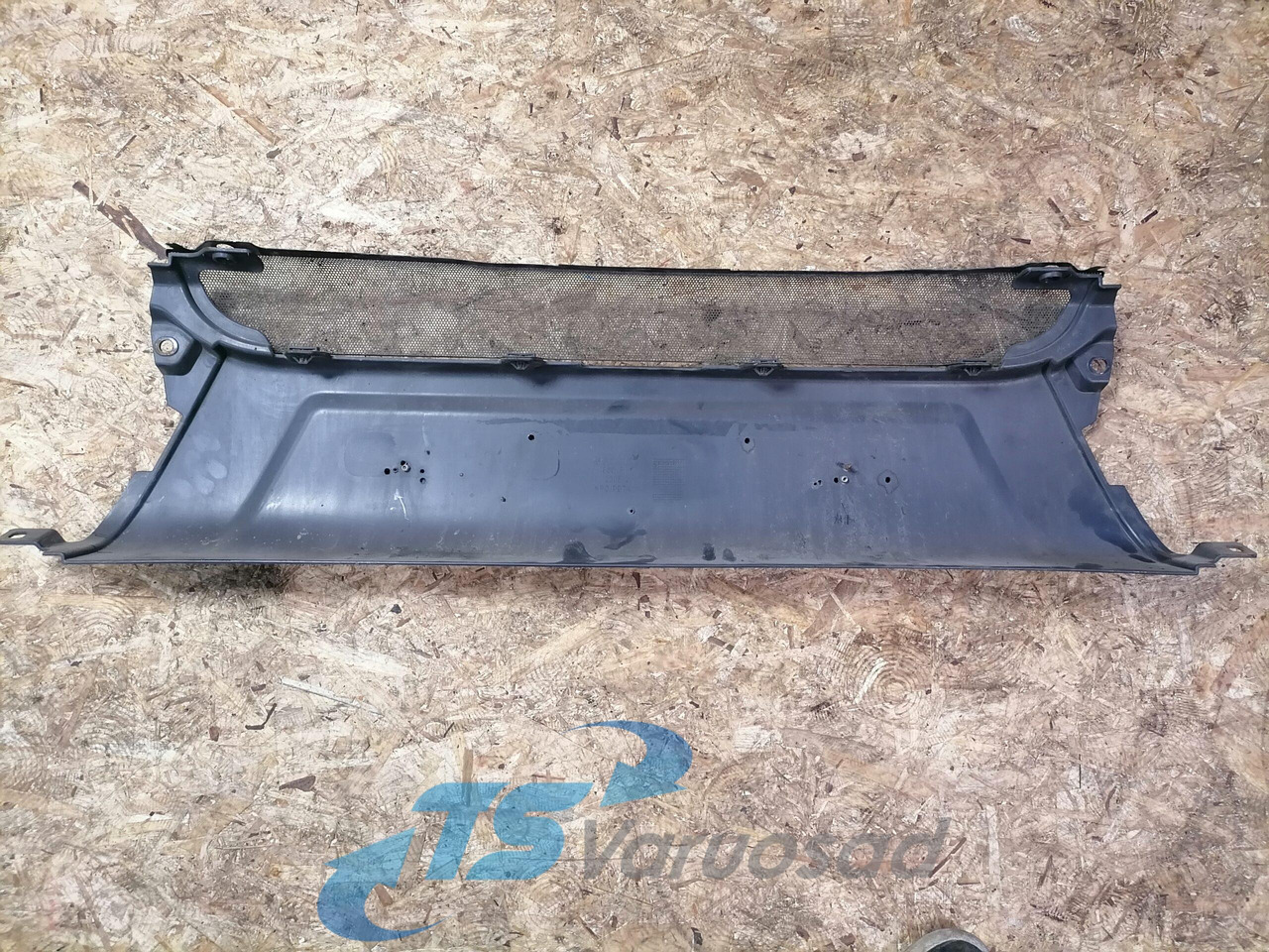 Scania Front bumper cover plastic 1865181 - Аэродинамика/ Спойлеры для Грузовиков: фото 2 Scania Front bumper cover plastic 1865181 - Аэродинамика/ Спойлеры для Грузовиков: фото 2