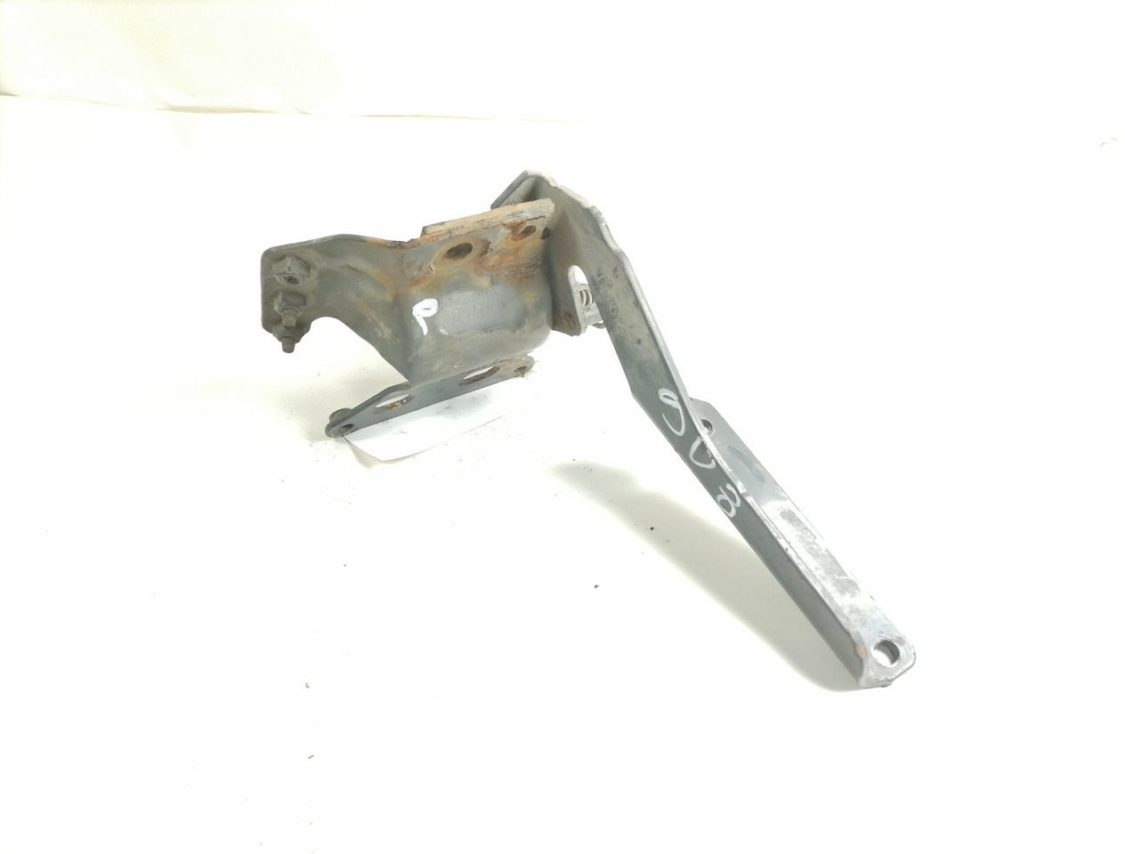 Scania Grille panel hinge 1785547 - Решётка радиатора для Грузовиков: фото 2 Scania Grille panel hinge 1785547 - Решётка радиатора для Грузовиков: фото 2