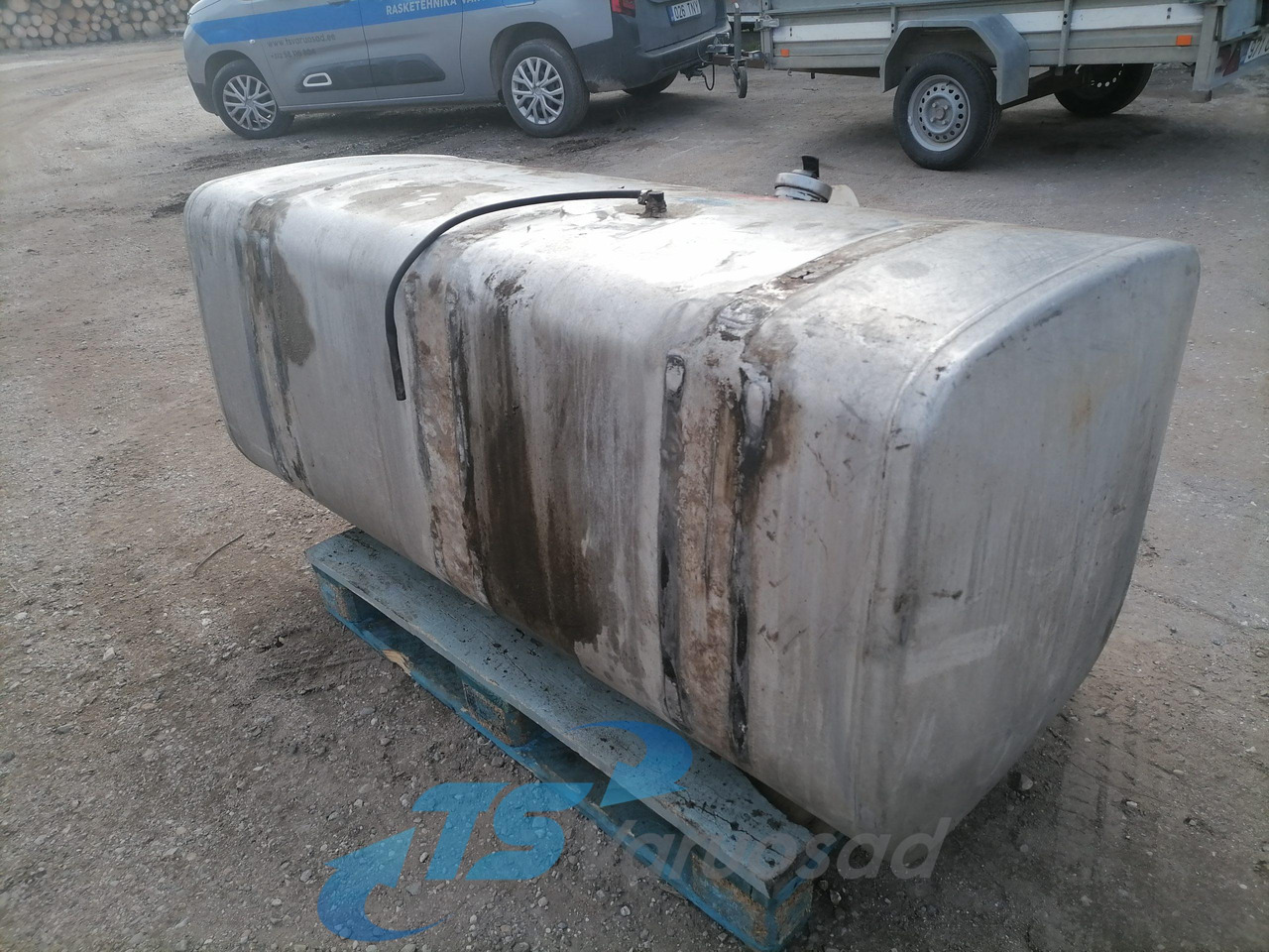 Scania Kütusepaak 700L 1517309 - Топливный бак для Грузовиков: фото 2 Scania Kütusepaak 700L 1517309 - Топливный бак для Грузовиков: фото 2