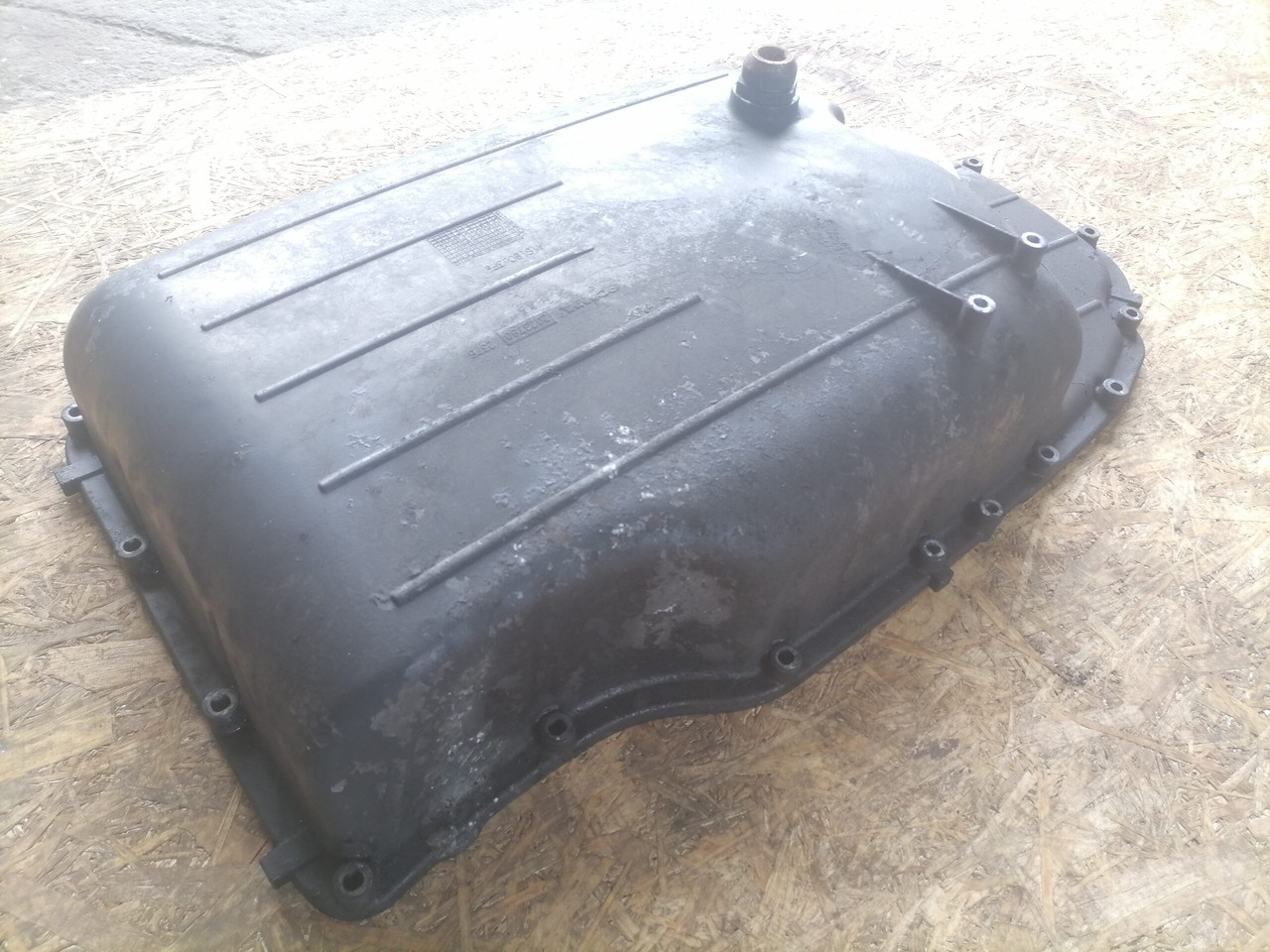 Scania Oil sump 2023780 - Масляный поддон для Грузовиков: фото 4 Scania Oil sump 2023780 - Масляный поддон для Грузовиков: фото 4