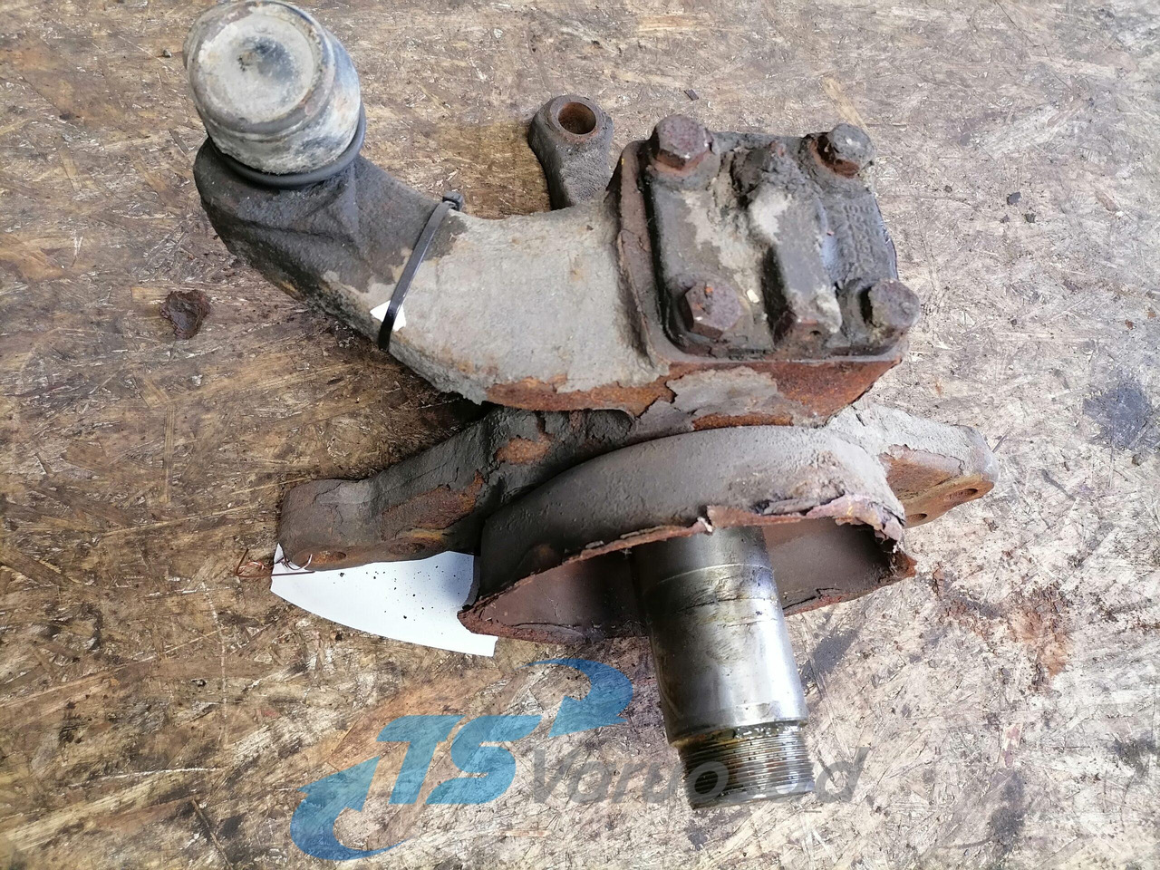 Scania Steering knuckle 1895937 - Ось и запчасти для Грузовиков: фото 2 Scania Steering knuckle 1895937 - Ось и запчасти для Грузовиков: фото 2
