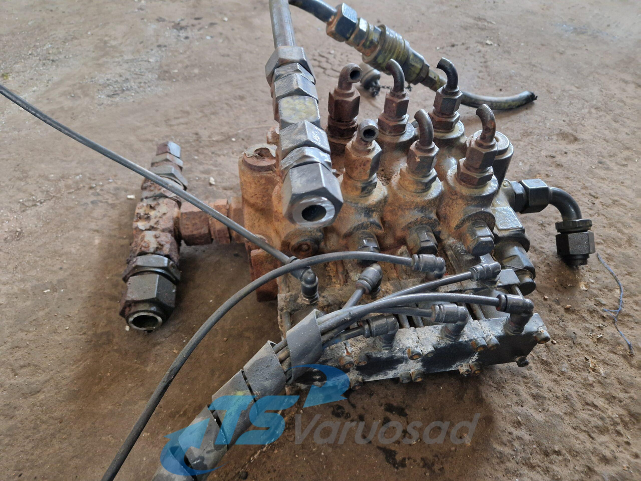 Universaalne Hydraulic control - Гидравлика для Грузовиков: фото 4 Universaalne Hydraulic control - Гидравлика для Грузовиков: фото 4