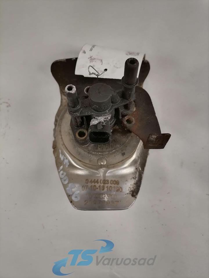 Volvo ADBlue dosaator 20908937 - Подготовка топлива для Грузовиков: фото 2 Volvo ADBlue dosaator 20908937 - Подготовка топлива для Грузовиков: фото 2