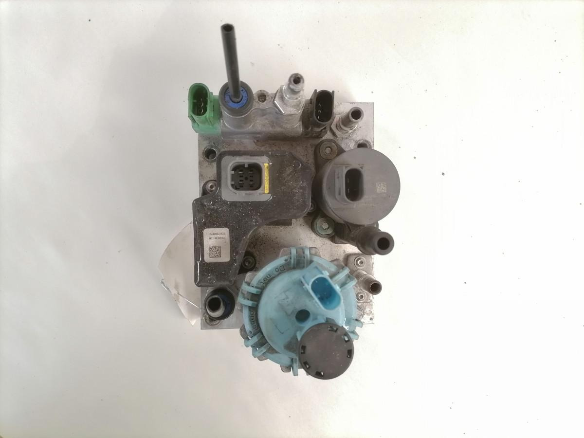 Volvo ADBlue pump 22209517 - Подготовка топлива для Грузовиков: фото 4 Volvo ADBlue pump 22209517 - Подготовка топлива для Грузовиков: фото 4