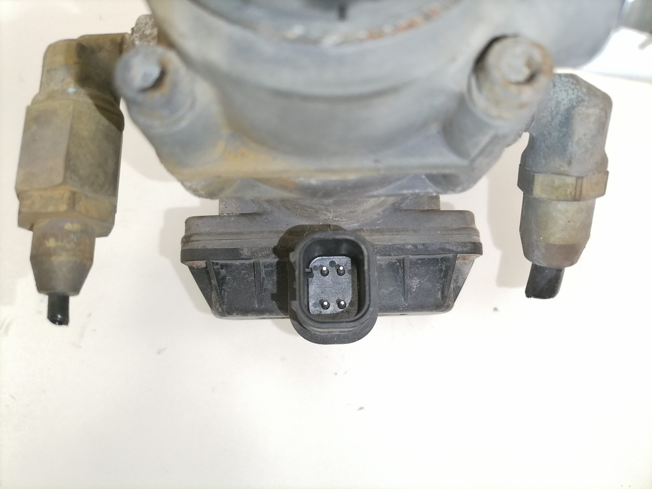 Volvo Brake pressure control 3986374 - Тормозной клапан для Грузовиков: фото 4 Volvo Brake pressure control 3986374 - Тормозной клапан для Грузовиков: фото 4