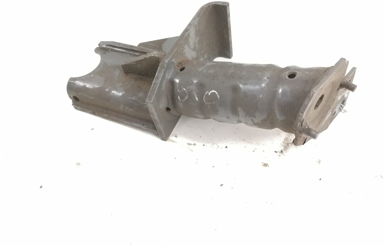 Volvo Bumper bracket 82928883 - Бампер для Грузовиков: фото 1 Volvo Bumper bracket 82928883 - Бампер для Грузовиков: фото 1