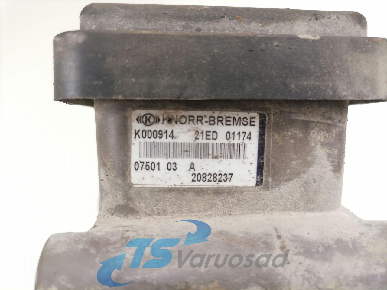 Volvo EBS brake valve 20828237 - Тормозной клапан для Грузовиков: фото 2 Volvo EBS brake valve 20828237 - Тормозной клапан для Грузовиков: фото 2