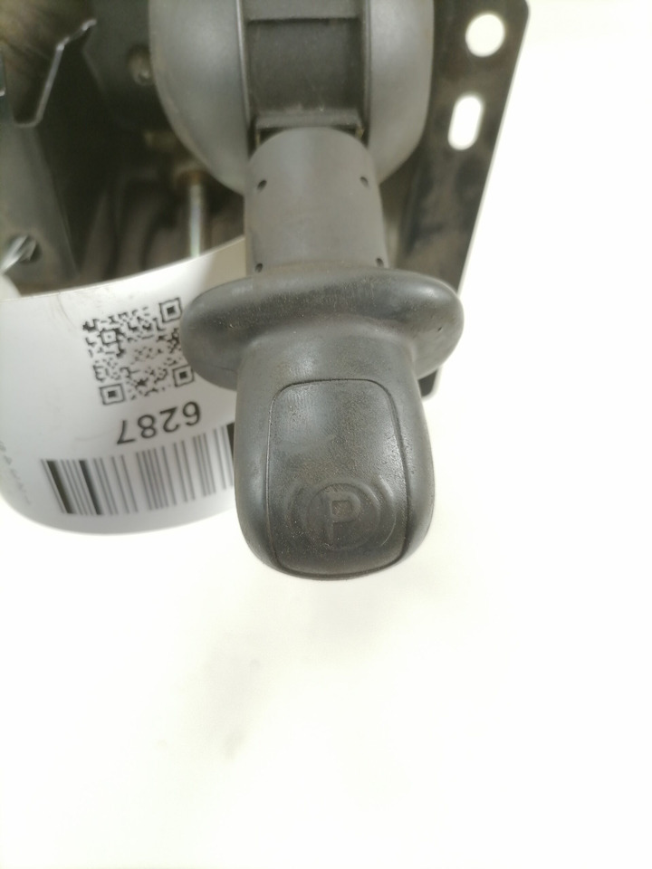 Volvo Handbrake control lever 20367533 - Универсальная запчасть для Грузовиков: фото 4 Volvo Handbrake control lever 20367533 - Универсальная запчасть для Грузовиков: фото 4