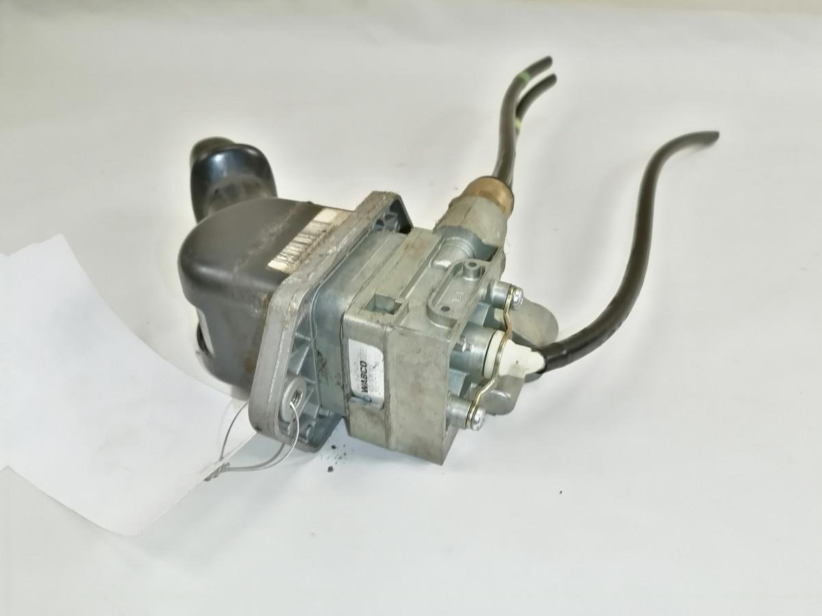 Volvo Handbrake control lever 20763929 - Универсальная запчасть для Грузовиков: фото 3 Volvo Handbrake control lever 20763929 - Универсальная запчасть для Грузовиков: фото 3