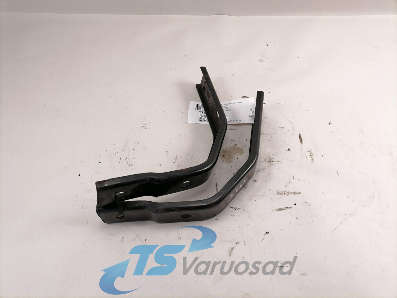 Volvo Kabiini tuulesuunaja kandur 8191568 - Аэродинамика/ Спойлеры для Грузовиков: фото 3 Volvo Kabiini tuulesuunaja kandur 8191568 - Аэродинамика/ Спойлеры для Грузовиков: фото 3