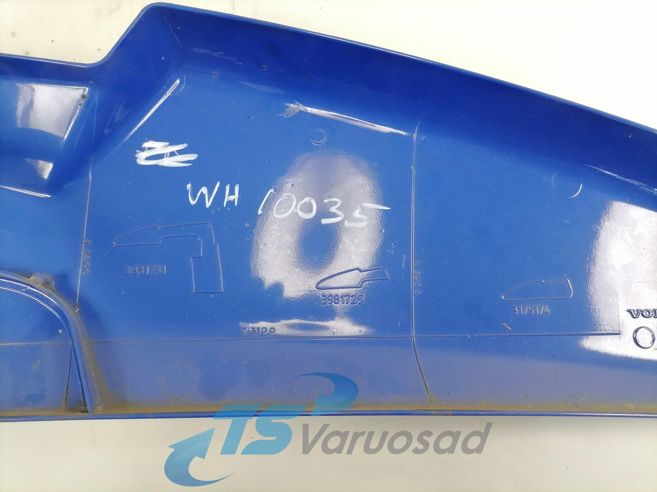 Volvo Kabiini tuulesuunaja, ülemine vasak 3175174 - Аэродинамика/ Спойлеры для Грузовиков: фото 2 Volvo Kabiini tuulesuunaja, ülemine vasak 3175174 - Аэродинамика/ Спойлеры для Грузовиков: фото 2