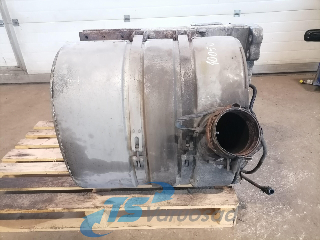 Volvo Muffler 20894953 - Глушитель для Грузовиков: фото 2 Volvo Muffler 20894953 - Глушитель для Грузовиков: фото 2
