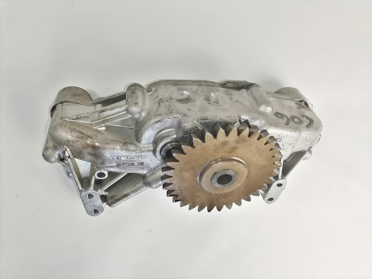 Volvo Oil pump 20498516 - Масляный насос для Грузовиков: фото 3 Volvo Oil pump 20498516 - Масляный насос для Грузовиков: фото 3