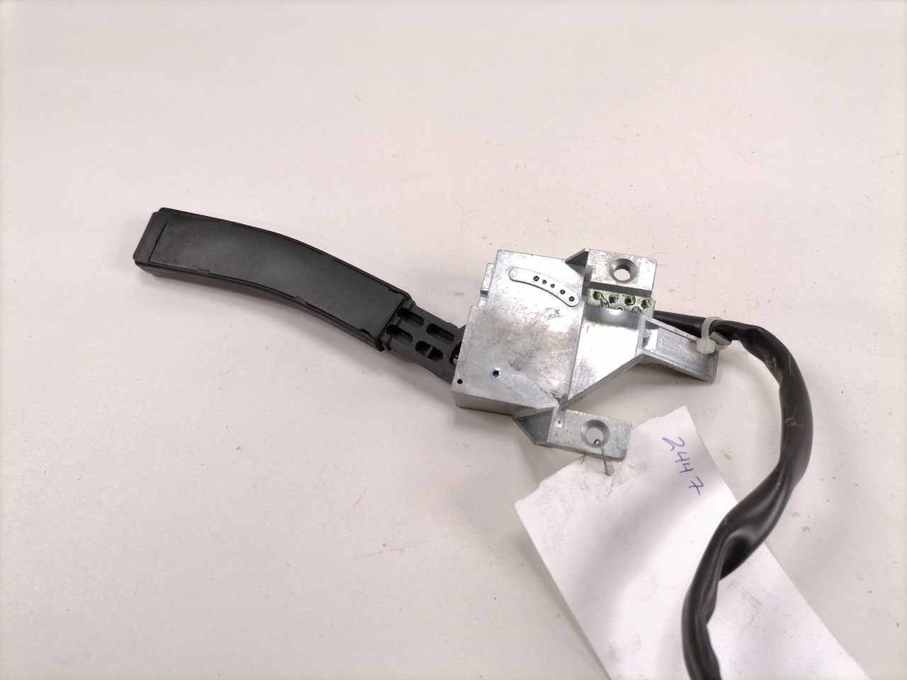 Volvo Switch 20399175 - Электрическая система для Грузовиков: фото 5 Volvo Switch 20399175 - Электрическая система для Грузовиков: фото 5