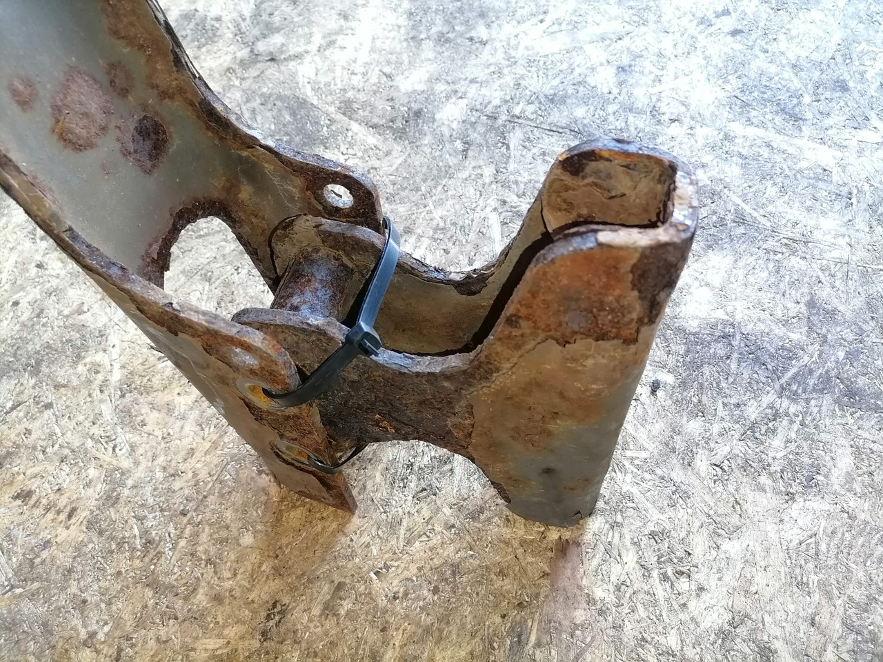 Volvo bracket 20367017 - Воздушная подвеска для Грузовиков: фото 4 Volvo bracket 20367017 - Воздушная подвеска для Грузовиков: фото 4