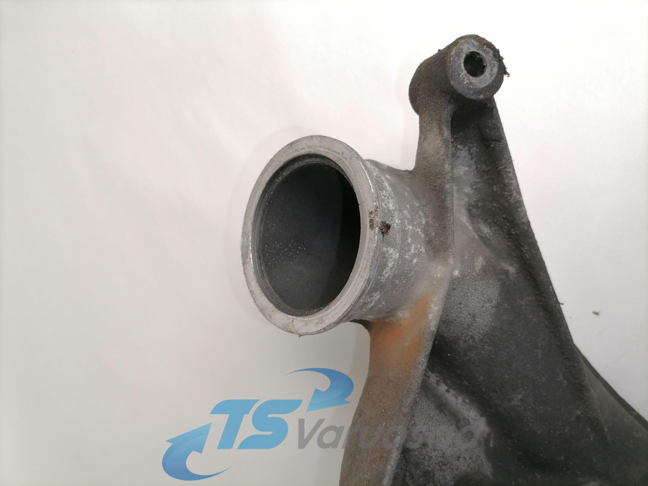 Volvo intercooler pipe 3979999 - Интеркулер для Грузовиков: фото 4 Volvo intercooler pipe 3979999 - Интеркулер для Грузовиков: фото 4