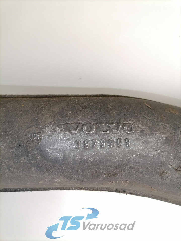 Volvo intercooler pipe 3979999 - Интеркулер для Грузовиков: фото 3 Volvo intercooler pipe 3979999 - Интеркулер для Грузовиков: фото 3