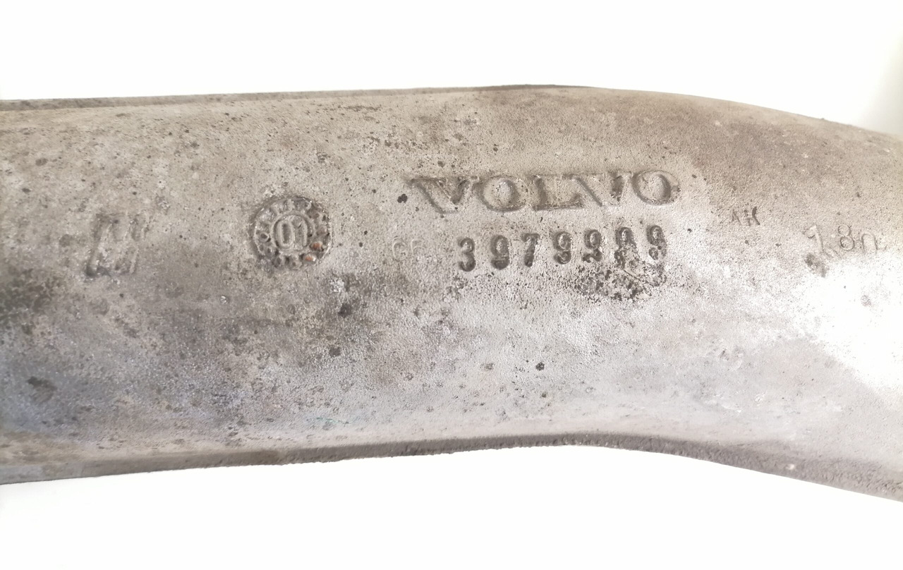 Volvo intercooler pipe 3979999 - Интеркулер для Грузовиков: фото 4 Volvo intercooler pipe 3979999 - Интеркулер для Грузовиков: фото 4