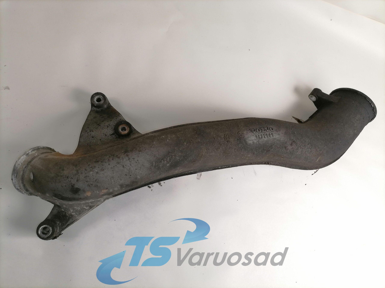 Volvo intercooler pipe 3979999 - Интеркулер для Грузовиков: фото 1 Volvo intercooler pipe 3979999 - Интеркулер для Грузовиков: фото 1