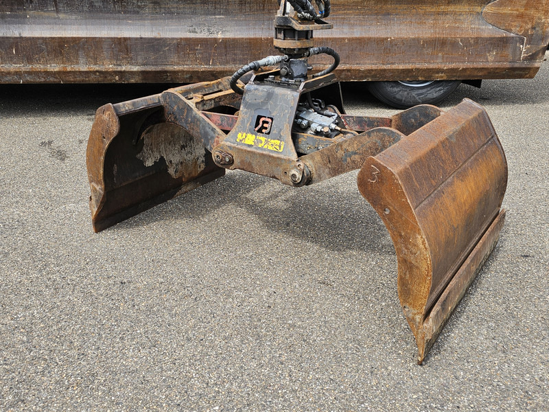 DAF TATRA 6X6 / T158/II / 2 SIDE TIPPER - HMF Z CRANE - Самосвал, Автоманипулятор: фото 5 DAF TATRA 6X6 / T158/II / 2 SIDE TIPPER - HMF Z CRANE - Самосвал, Автоманипулятор: фото 5