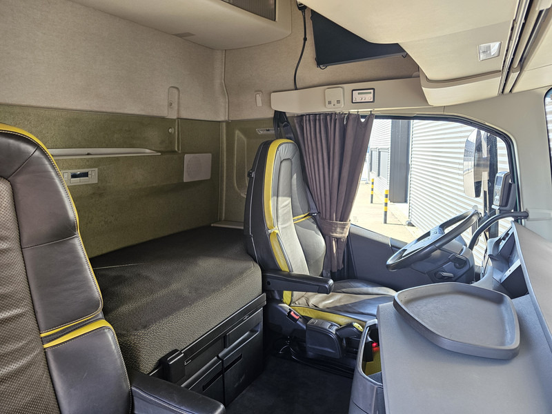 Volvo FH 16 650 / 6x2/ RETARDER / FULL AIR / NL-TRUCK - Тягач: фото 2 Volvo FH 16 650 / 6x2/ RETARDER / FULL AIR / NL-TRUCK - Тягач: фото 2