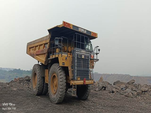 CAT 777E - Карьерный самосвал: фото 4 CAT 777E - Карьерный самосвал: фото 4