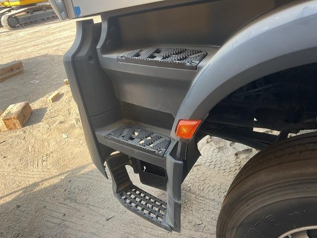 Грузовик-шасси Mercedes-Benz Arocs 4240: фото 10 Грузовик-шасси Mercedes-Benz Arocs 4240: фото 10