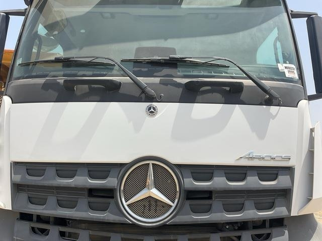 Грузовик-шасси Mercedes-Benz Arocs 4240: фото 18 Грузовик-шасси Mercedes-Benz Arocs 4240: фото 18