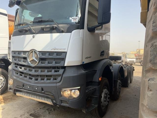 Грузовик-шасси Mercedes-Benz Arocs 4240: фото 8 Грузовик-шасси Mercedes-Benz Arocs 4240: фото 8