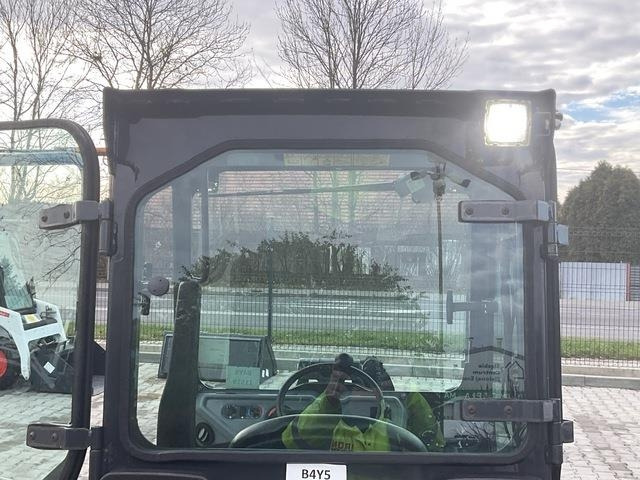 Колёсный погрузчик Bobcat L23: фото 17