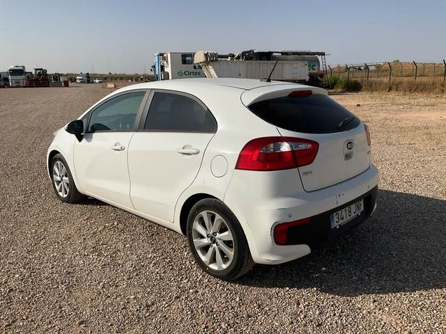 Kia Rio Ecodynamics - Легковой автомобиль: фото 2 Kia Rio Ecodynamics - Легковой автомобиль: фото 2