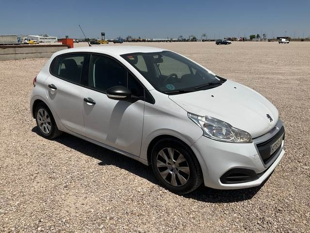 Peugeot 208 - Легковой автомобиль: фото 4 Peugeot 208 - Легковой автомобиль: фото 4